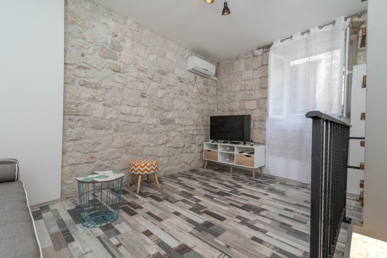 Apartman Skuribanda Apartment Trogir Exterior photo