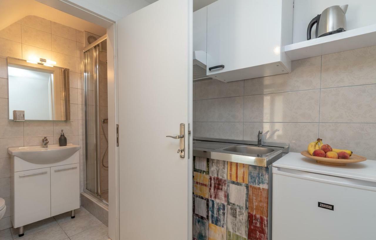 Apartman Skuribanda Trogir Exterior photo